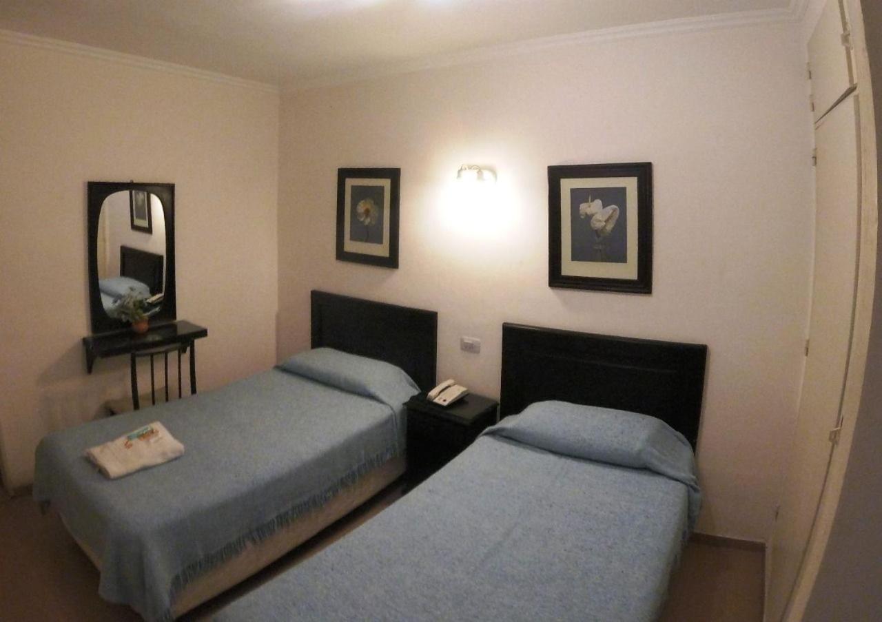 Nuevo Hotel Bristol Santiago del Estero Esterno foto