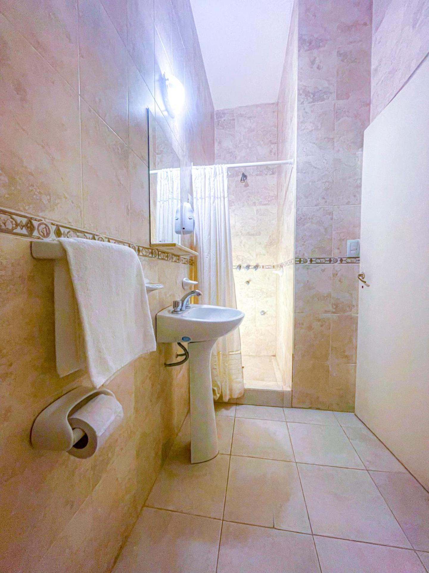 Nuevo Hotel Bristol Santiago del Estero Esterno foto